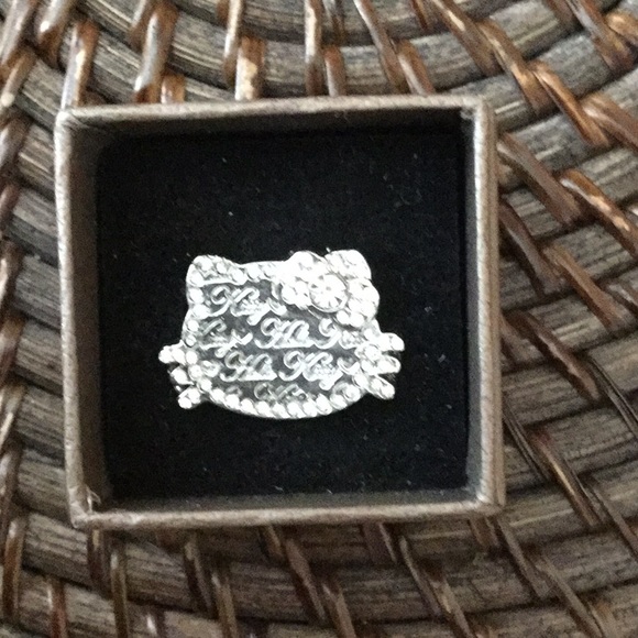 Hello Kitty adjustable ring - Picture 2 of 4